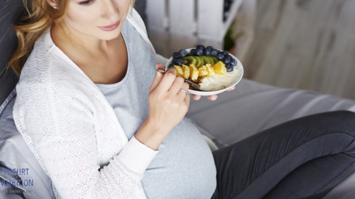 Mẹ bầu nên bổ sung thực phẩm chứa nhiều khoáng chất và vitamin để cải thiện các vết rạn da