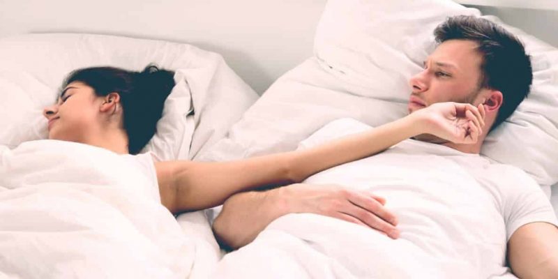 Rối loạn hành vi giấc ngủ REM thường được xem là vấn đề nguy hiểm nếu nó gây ra nguy hiểm cho bệnh nhân, hoặc những người xung quanh